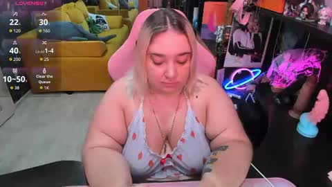 Sofie online show from 07-25-26, 02:20