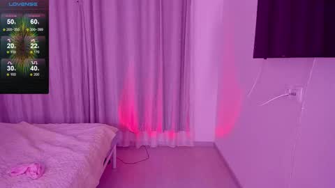 Emily online show from 03-11-25, 07:47