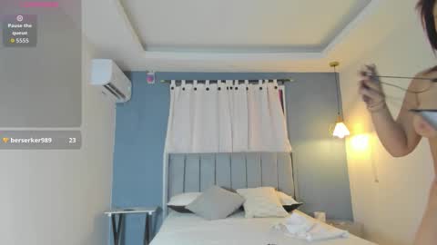 Laura online show from 02-05-26, 12:54