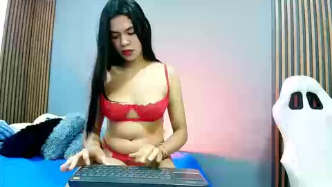 Snapshot of sofy_west chatting on 09-20-25, 10:44 sofy west online show from 09-20-25, 10:44