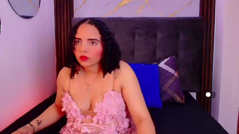 Sol Latiana online show from 06-20-26, 03:31