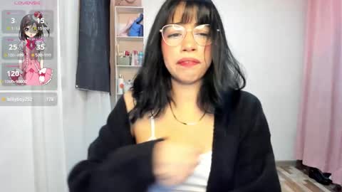 Snapshot of sol_lunaa23 chatting on 03-11-26, 01:22 sol online show from 03-11-26, 01:22