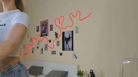 Snapshot of solar_thread chatting on 04-03-26, 05:27 Ema online show from 04-03-26, 05:27