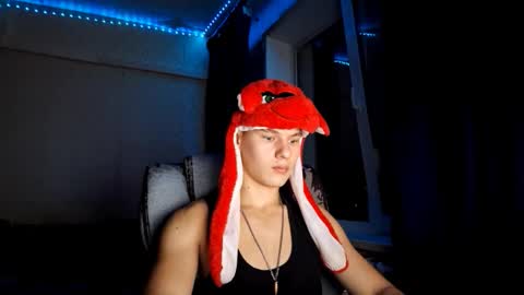 Snapshot of solarrogue chatting on 12-03-25, 10:19 Max online show from 12-03-25, 10:19