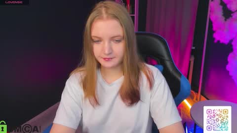 Nora online show from 10-13-25, 03:06