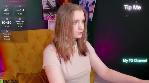 Nora online show from 10-14-25, 03:18