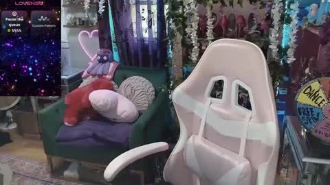 solesticia online show from 09-28-25, 06:13