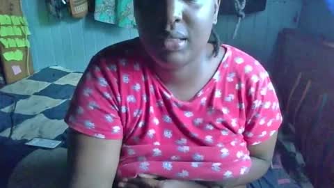 Snapshot of sollybunny chatting on 01-18-26, 02:43 Solly bunny online show from 01-18-26, 02:43