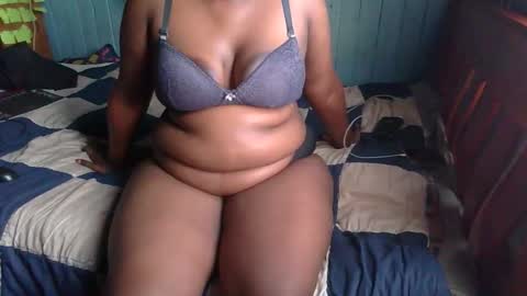 Snapshot of sollybunny chatting on 02-02-26, 03:00 Solly bunny online show from 02-02-26, 03:00