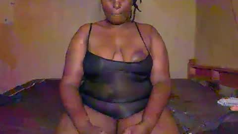 Snapshot of sollybunny chatting on 02-27-26, 03:34 Solly bunny online show from 02-27-26, 03:34