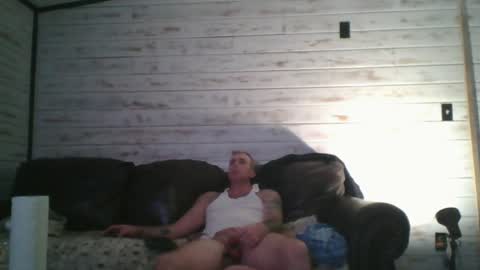 Snapshot of solodolo2020 chatting on 12-15-24, 11:12 I love watching beautiful women play with themselves online show from 12-15-24, 11:12