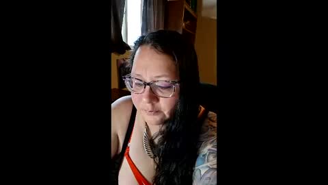 Snapshot of sologirl81 chatting on 03-17-26, 04:10 sologirl81 online show from 03-17-26, 04:10
