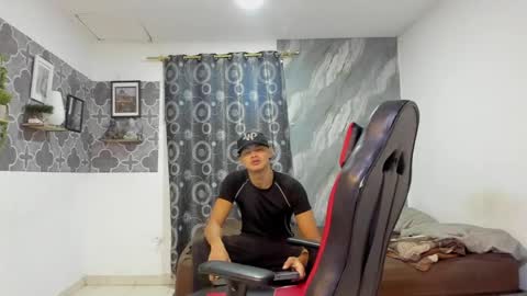 son_hades online show from 05-10-26, 03:50