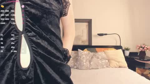 Snapshot of song_about_you chatting on 05-05-26, 11:40 Monika 3 online show from 05-05-26, 11:40