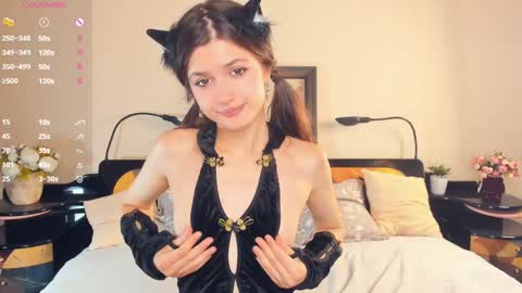 Snapshot of song_about_you chatting on 05-08-26, 12:43 Monika 3 online show from 05-08-26, 12:43