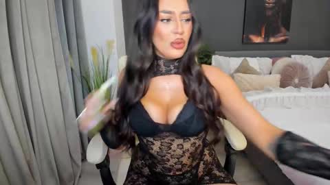 Snapshot of sonia__rey chatting on 01-18-26, 08:56 Sonia Rey online show from 01-18-26, 08:56