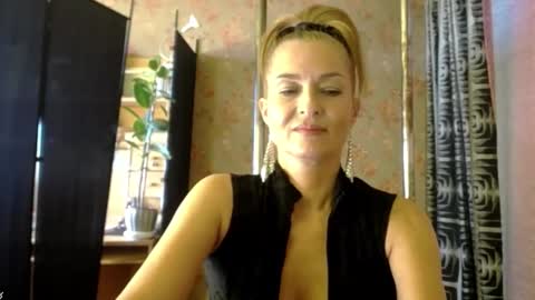 Sonia online show from 03-27-26, 02:39