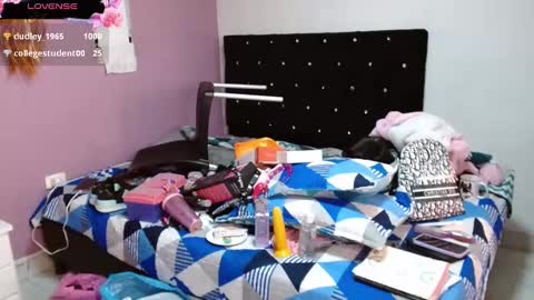 sonialatin69 online show from 02-07-25, 09:15