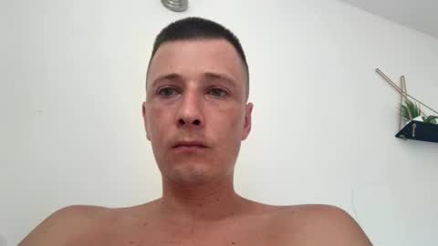 Snapshot of sonogay1996 chatting on 07-18-26, 10:52 HOT2000 online show from 07-18-26, 10:52