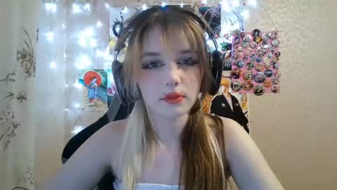 Mila online show from 07-22-26, 03:15