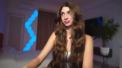 Snapshot of sony_play chatting on 02-14-25, 04:52 Sony online show from 02-14-25, 04:52