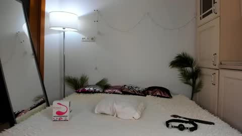 SONIA online show from 03-12-25, 03:18