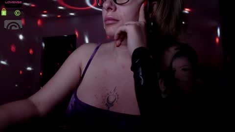 Snapshot of sonyadevon chatting on 01-30-25, 07:59 Sonia online show from 01-30-25, 07:59