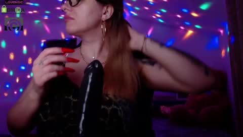 Snapshot of sonyadevon chatting on 03-01-25, 07:51 Sonia online show from 03-01-25, 07:51