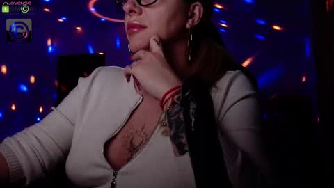 Snapshot of sonyadevon chatting on 03-03-25, 06:22 Sonia online show from 03-03-25, 06:22