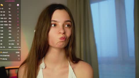 Snapshot of sonyaericsson chatting on 12-24-24, 12:33 Eva 3 online show from 12-24-24, 12:33