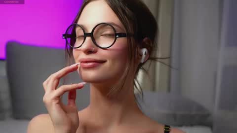 Snapshot of sonyaericsson chatting on 02-27-25, 03:26 Eva 3 online show from 02-27-25, 03:26