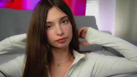 Snapshot of sonyaericsson chatting on 03-03-25, 09:11 Eva 3 online show from 03-03-25, 09:11