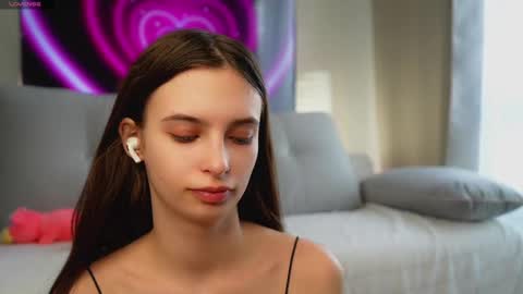 Snapshot of sonyaericsson chatting on 03-07-25, 08:56 Eva 3 online show from 03-07-25, 08:56