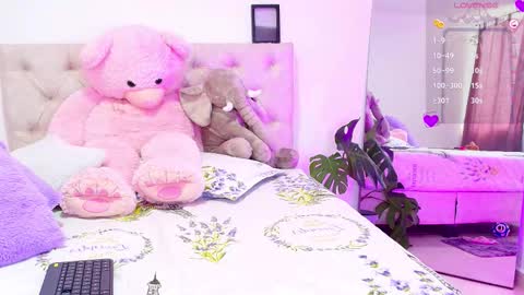 Snapshot of soofikiss chatting on 10-09-25, 08:51 sofi online show from 10-09-25, 08:51
