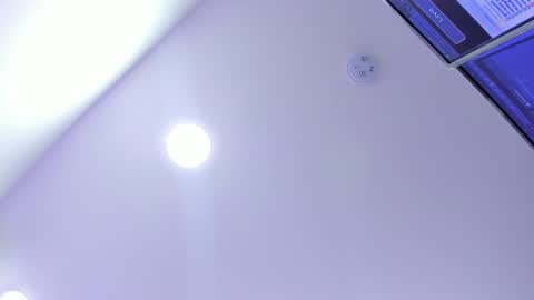 Snapshot of soph1a_ chatting on 02-14-25, 03:43 Sophia online show from 02-14-25, 03:43