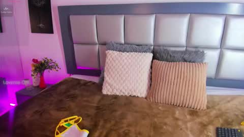 Snapshot of sophi_leone_ chatting on 03-03-26, 12:55 sophi Leone online show from 03-03-26, 12:55