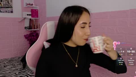 Snapshot of sophi_sweet11 chatting on 05-22-26, 01:39 SOPHI online show from 05-22-26, 01:39