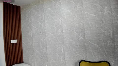 Snapshot of sophi_thaylorr chatting on 12-15-25, 12:42 Sophi Thaylorr online show from 12-15-25, 12:42