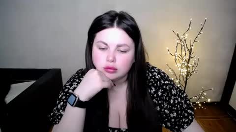 Snapshot of sophia__olsen chatting on 05-10-26, 05:45 sophia__olsen online show from 05-10-26, 05:45