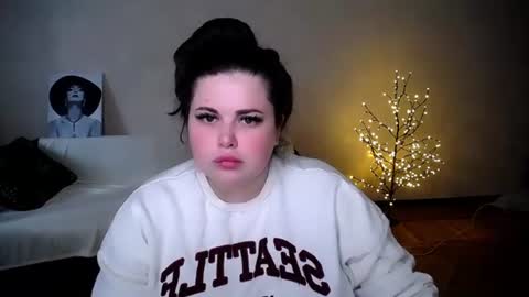 Snapshot of sophia__olsen chatting on 06-15-26, 10:17 sophia__olsen online show from 06-15-26, 10:17