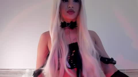 Sophia online show from 04-05-26, 10:51
