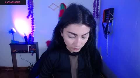 Snapshot of sophia_dk chatting on 12-03-24, 09:23 sophia hottie online show from 12-03-24, 09:23