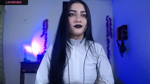 Snapshot of sophia_dk chatting on 12-31-24, 06:24 sophia hottie online show from 12-31-24, 06:24