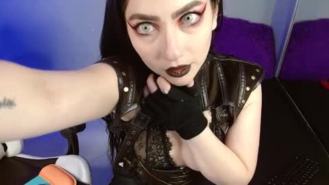 Snapshot of sophia_dk chatting on 02-10-25, 03:53 sophia hottie online show from 02-10-25, 03:53