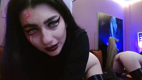 Snapshot of sophia_dk chatting on 02-13-25, 07:42 sophia hottie online show from 02-13-25, 07:42