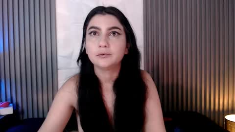 Snapshot of sophia_dk chatting on 10-12-25, 06:45 sophia hottie online show from 10-12-25, 06:45