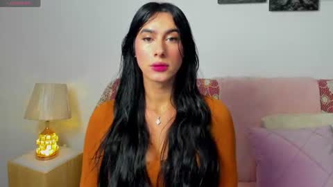 sophia CM online show from 06-17-26, 06:31