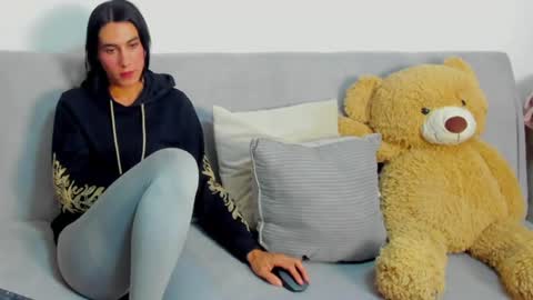 Snapshot of sophia_harry chatting on 07-13-26, 12:02 sophia CM online show from 07-13-26, 12:02