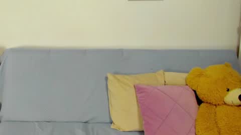 Snapshot of sophia_harry chatting on 07-19-26, 01:04 sophia CM online show from 07-19-26, 01:04