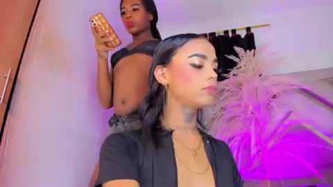 sophia_horny19 online show from 08-03-26, 10:32